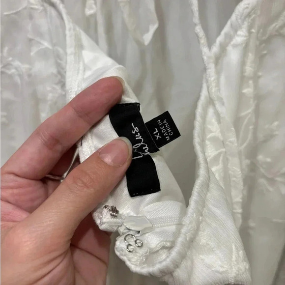 NWOT Lulus Blossoming with Charm White Embroidered Tie-Back Midi Dress - Picture 7 of 9